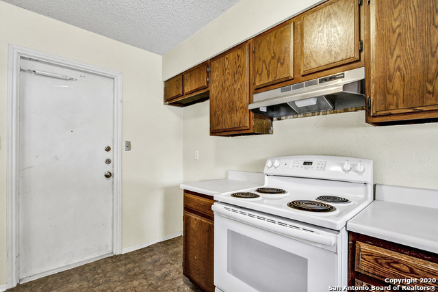 302 Gateway St Property Photo 10
