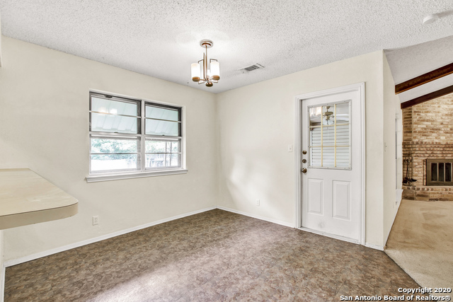 302 Gateway St Property Photo 13