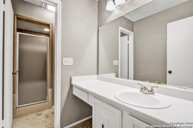 302 Gateway St Property Photo 22