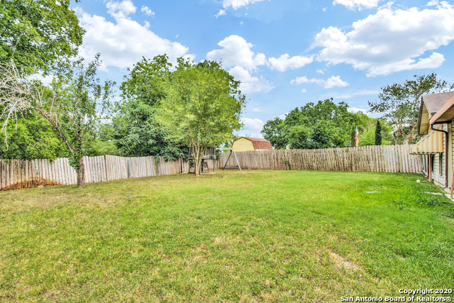 302 Gateway St Property Photo 24