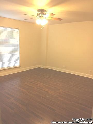 8914 Imperial Cross Property Photo 15