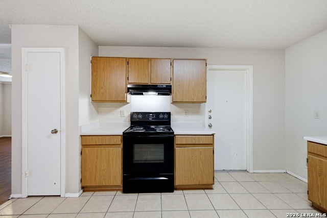 6826 Celes Meadow Dr Property Photo 5