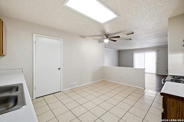 6826 Celes Meadow Dr Property Photo 6