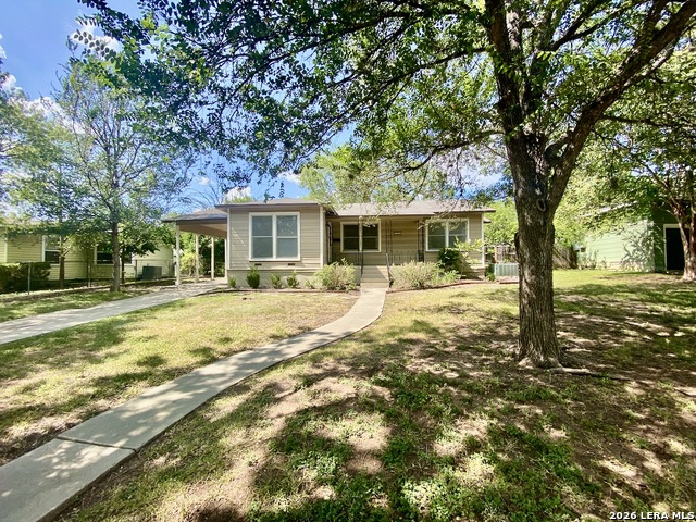 209 Lyman Dr Property Photo 1
