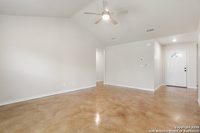 150 Hill Dr Property Photo 5
