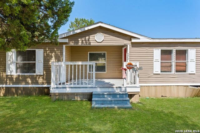 576 Wright Dr Property Photo 2