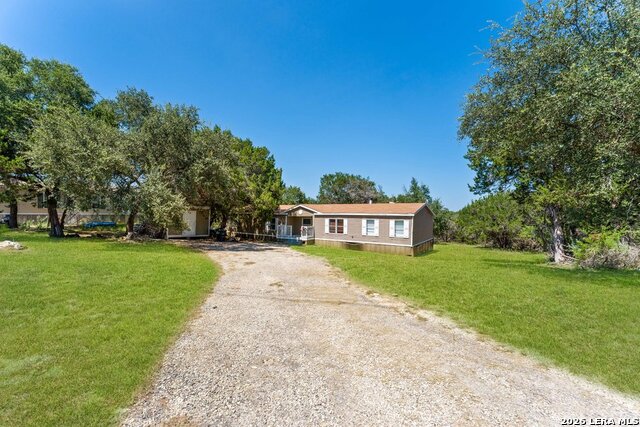 576 Wright Dr Property Photo 3