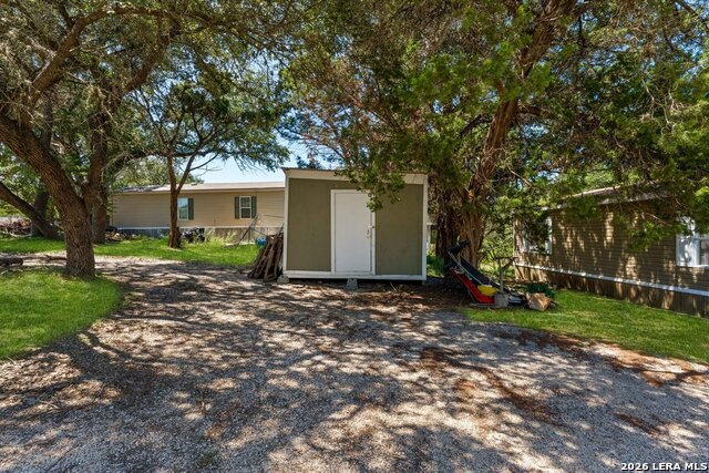576 Wright Dr Property Photo 6