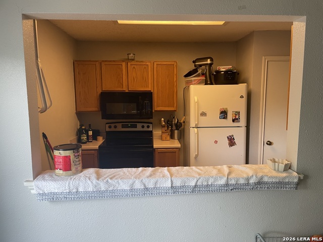 16454 Alwick Ln Property Photo 3
