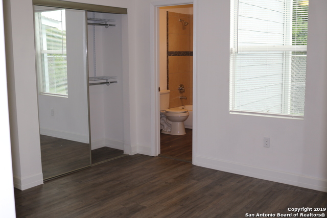 2005834 Property Photo 9