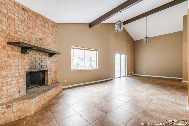 8503 Ridge Stone St Property Photo 5