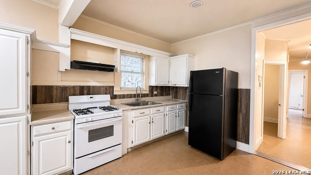 1319 Leal Property Photo 1