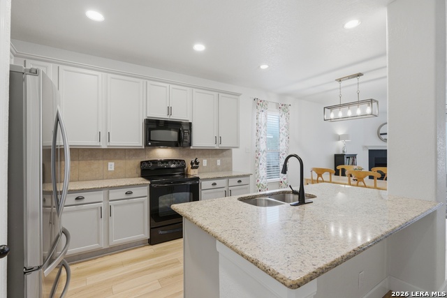 14002 Bella Donna Property Photo 6