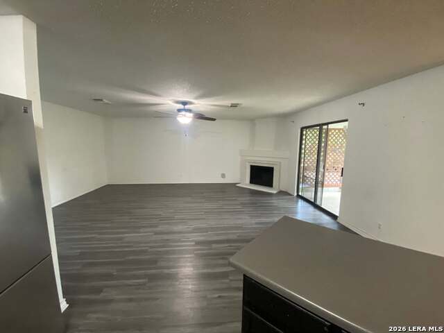 10407 Stone Creek Property Photo 4