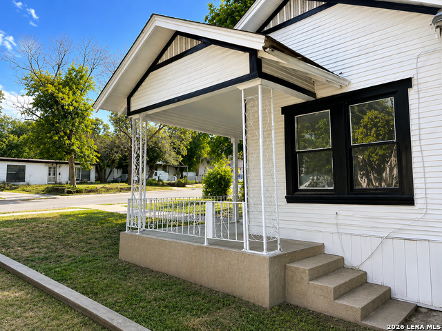 1319 Leal Property Photo 1