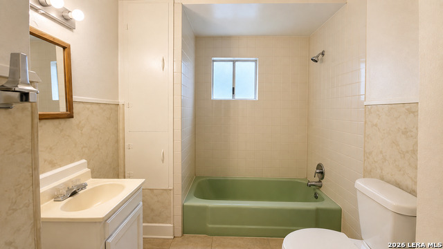 1319 Leal Property Photo 9