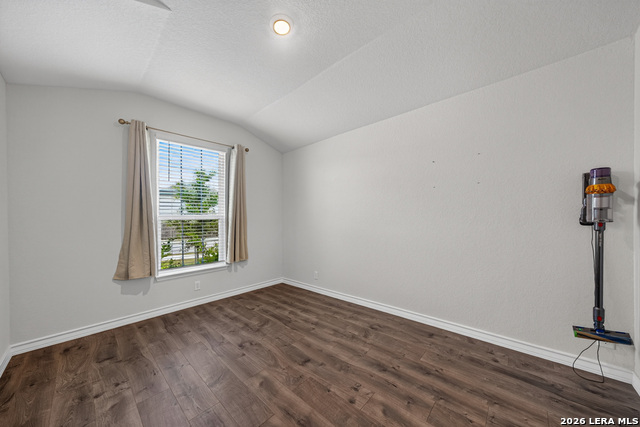 731 Overlook Rdg Property Photo 6