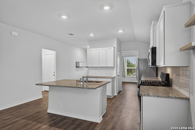 731 Overlook Rdg Property Photo 14