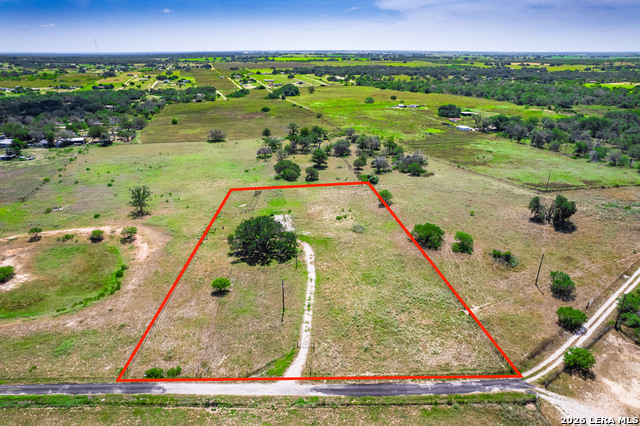 2572 Mogford Rd Property Photo 1