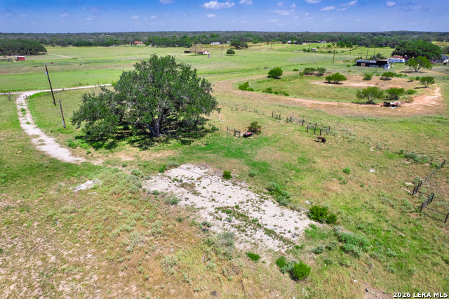 2572 Mogford Rd Property Photo 8