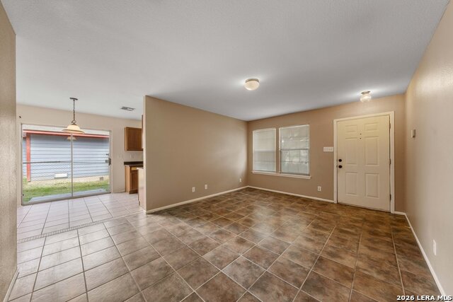 7522 Yellow Sand Dr Property Photo 5
