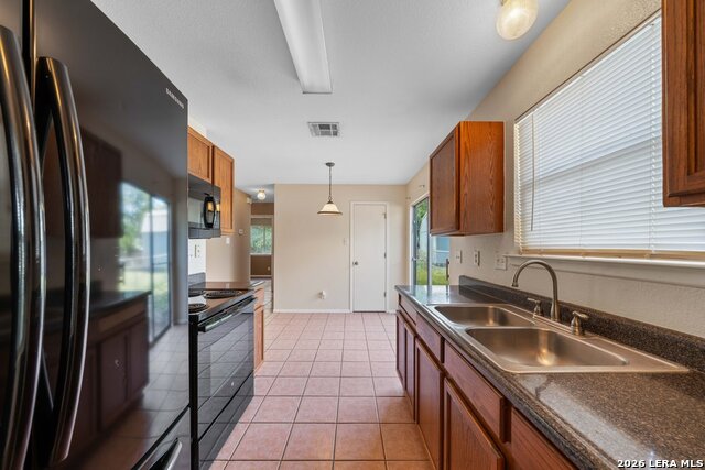 7522 Yellow Sand Dr Property Photo 12