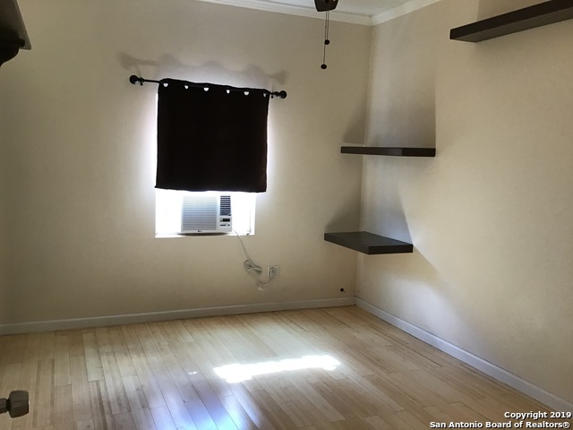 8215 E Loop 1604 S Property Photo 8