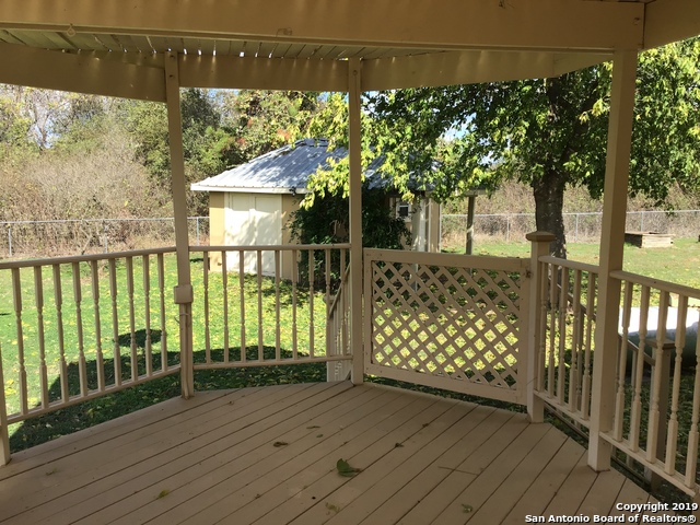 8215 E Loop 1604 S Property Photo 11