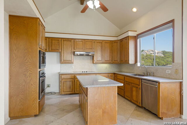 19318 Strauss Property Photo 10