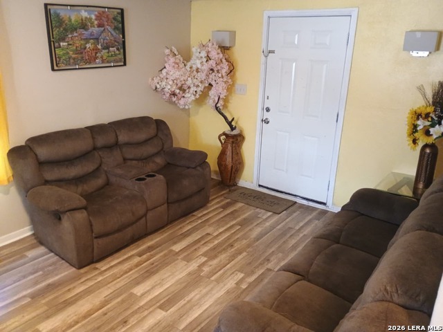 231 Marquette Property Photo 6