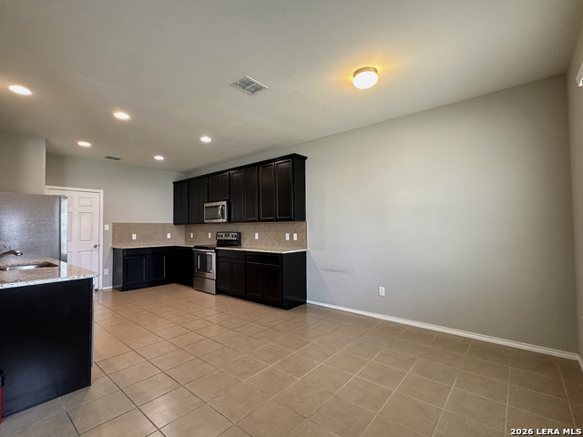 11746 Silver Fld Property Photo 5