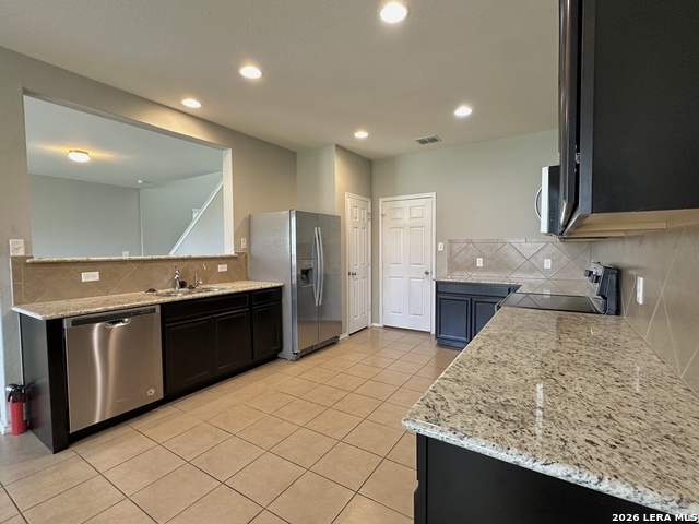 11746 Silver Fld Property Photo 6