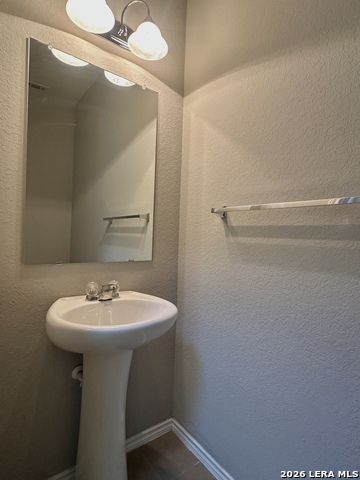 11746 Silver Fld Property Photo 8