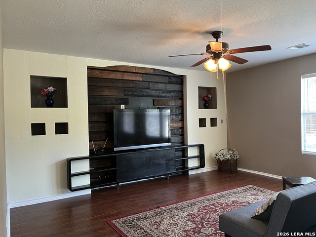 8426 Silver Brush Property Photo 6