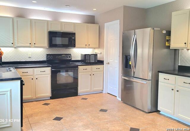 8426 Silver Brush Property Photo 8
