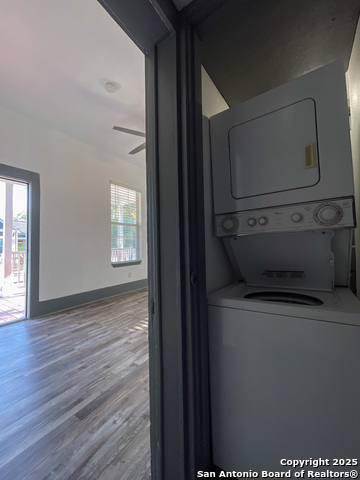 802 Montana St Property Photo 7
