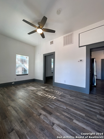 802 Montana St Property Photo 9
