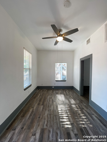 802 Montana St Property Photo 10