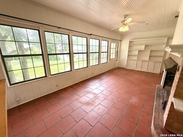 247 Club Dr Property Photo 9