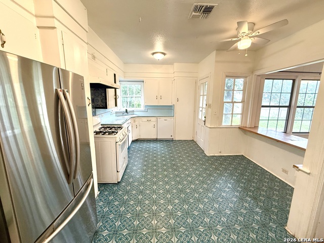 247 Club Dr Property Photo 13