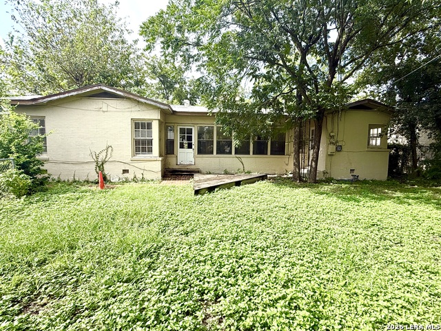247 Club Dr Property Photo 24