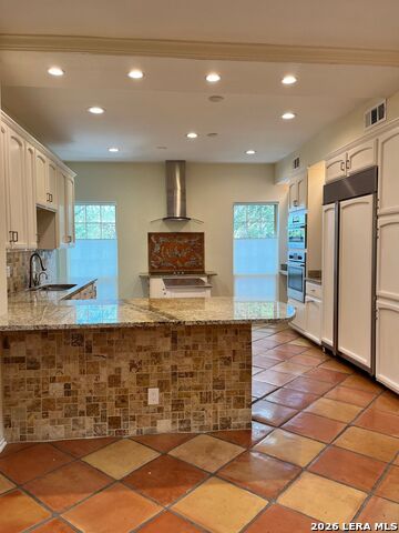 7707 Broadway Property Photo 6