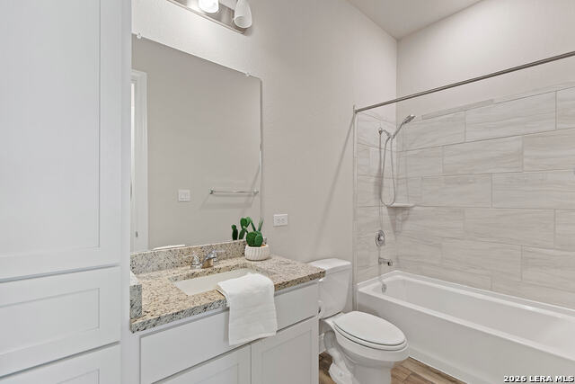 9015 Mendrin Rdg Property Photo 34