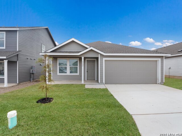3234 GILBERT GDN Property Photo 1