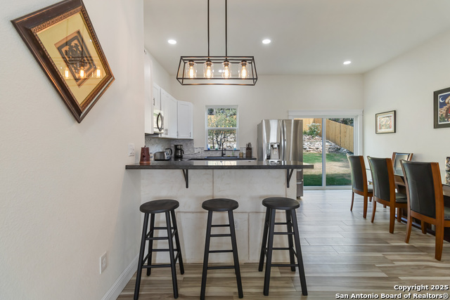 567 Hummingbird Property Photo 7