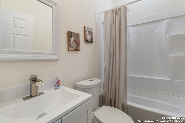567 Hummingbird Property Photo 16