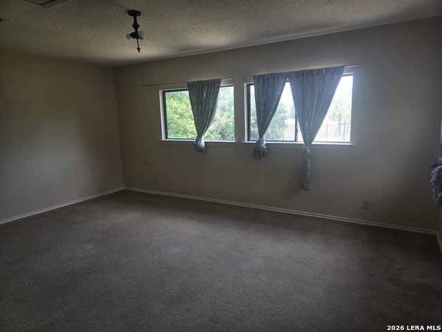 5015 Taylor Kenton Property Photo 6
