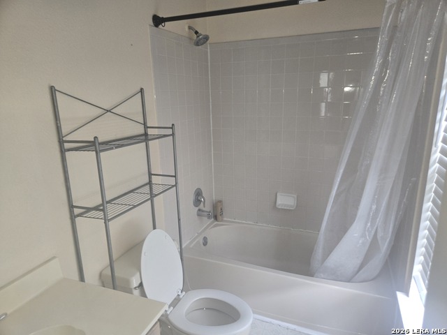 5015 Taylor Kenton Property Photo 13