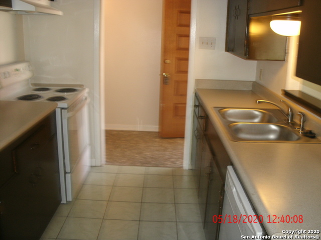 409 E Wright Blvd Property Photo 2