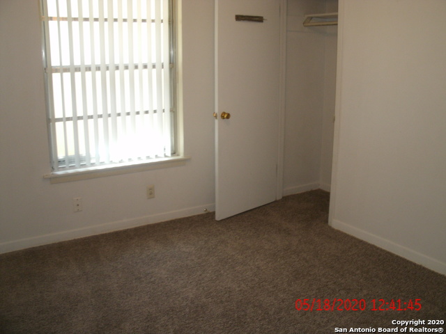 409 E Wright Blvd Property Photo 5